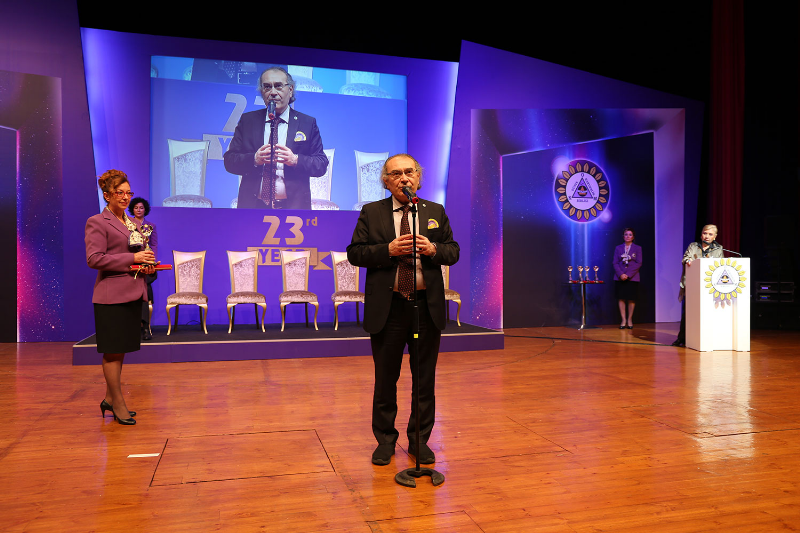 Prof. Dr. Nevzat Tarhan’a Evrensel Kardeşlik Ödülü 3