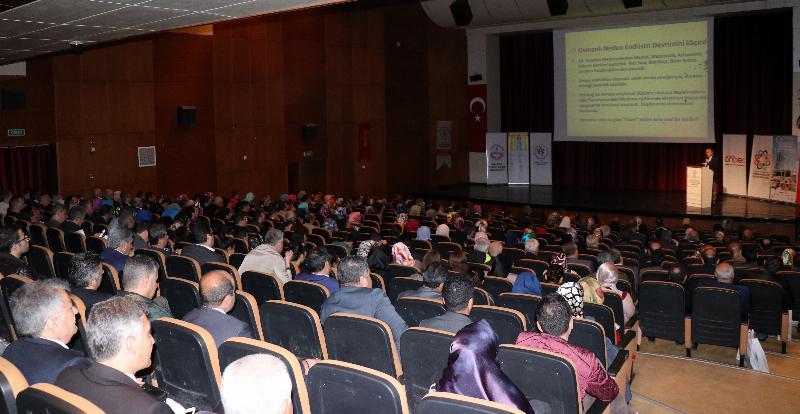 Prof. Dr. Nevzat Tarhan Malatya'da iki farklı konferansta eğitimcilere seslendi!