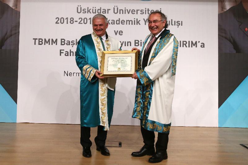 TBMM Başkanı Binali Yıldırım’a  Üsküdar Üniversitesi’nden Fahri Doktora 6