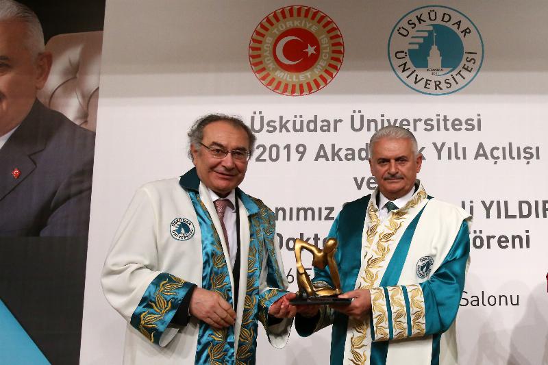 TBMM Başkanı Binali Yıldırım’a  Üsküdar Üniversitesi’nden Fahri Doktora 14