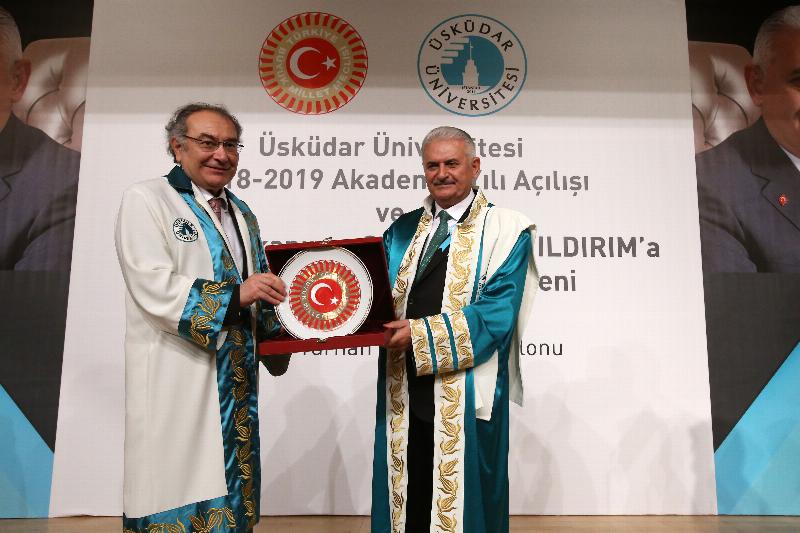 TBMM Başkanı Binali Yıldırım’a  Üsküdar Üniversitesi’nden Fahri Doktora 15