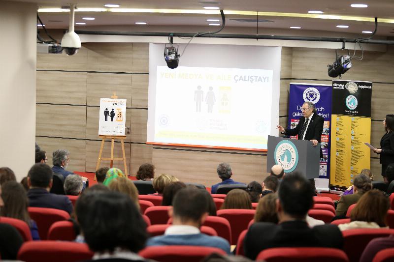'Yeni Medya ve Aile Çalıştayı' Üsküdar Üniversitesinde yapıldı