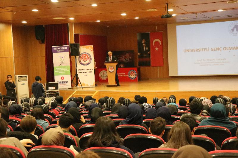 Prof. Dr. Nevzat Tarhan: “İmam Hatipler Türkiye’nin şansıdır”