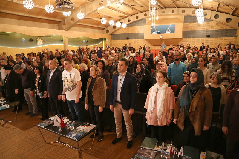 Cemalnur Sargut'un katılımıyla Kutlu Doğum Haftası söyleşisi yapıldı 2