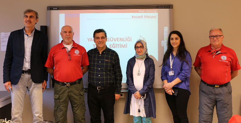 Üsküdar Üniversitesinde gönüllü itfaiyecilik eğitimi 2