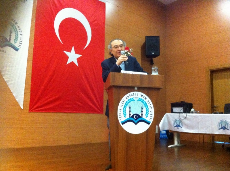 Prof. Dr. Nevzat Tarhan “Babalık Modeli” ni anlattı.