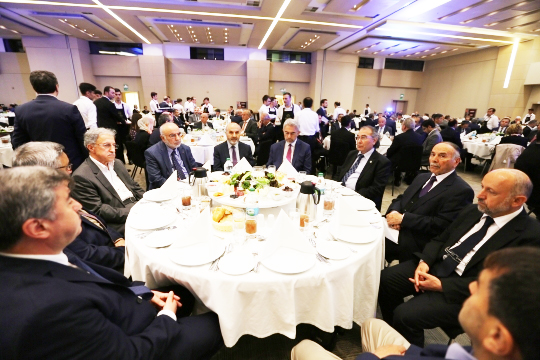 Prof. Dr. Nevzat Tarhan İstanbul Müftülüğü'nün iftar davetine katıldı