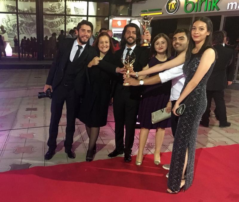 Üsküdar Üniversitesi'nin genç iletişimcilerine TRT’den birincilik ödülü 2