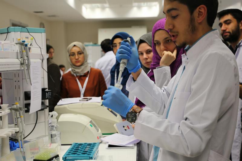 2. CRISPR-CAS9 DNA Ameliyatı Çalıştayı Üsküdar Üniversitesinde yapıldı