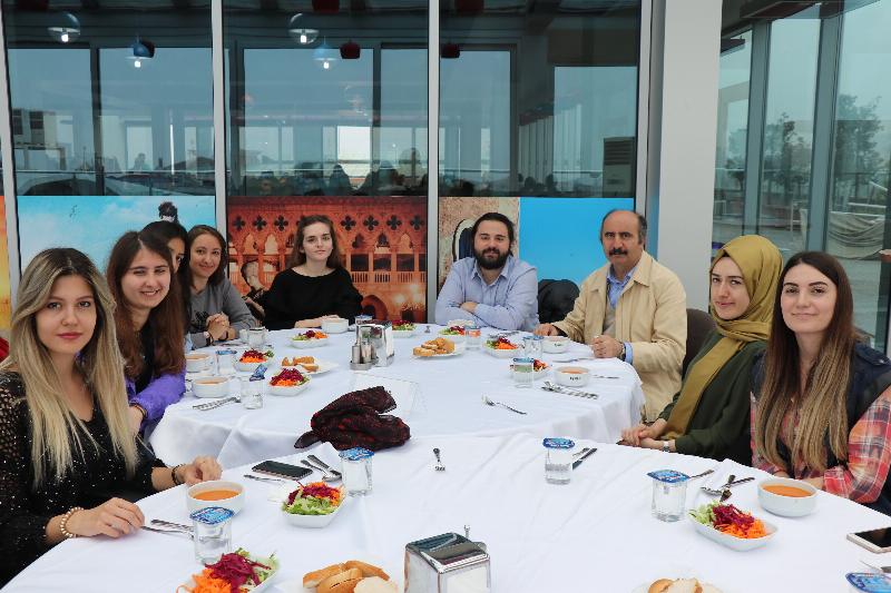 Değişik üniversitelerden psikoloji öğrencileri Üsküdar Üniversitesini ziyaret etti 2