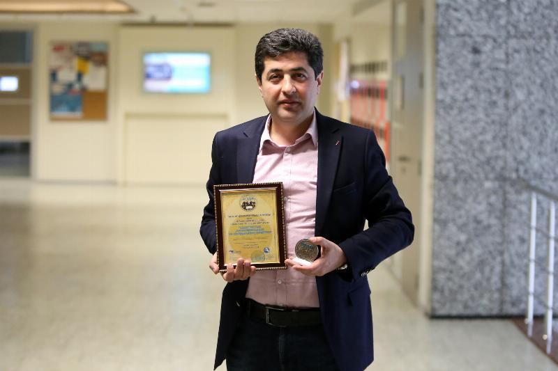 Türk dünyasına katkılarından dolayı Prof. Dr. Abulfez Süleymanov’a ödül