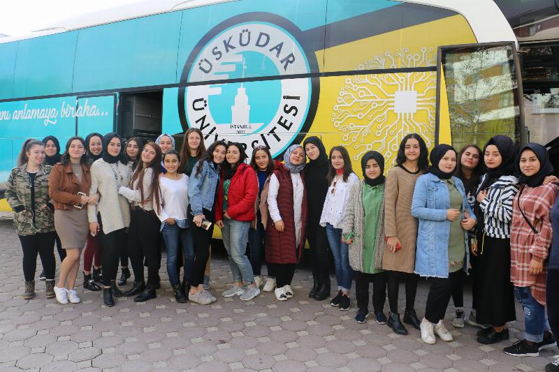 Öğrenciler Üsküdar Üniversitesini ziyaret etti