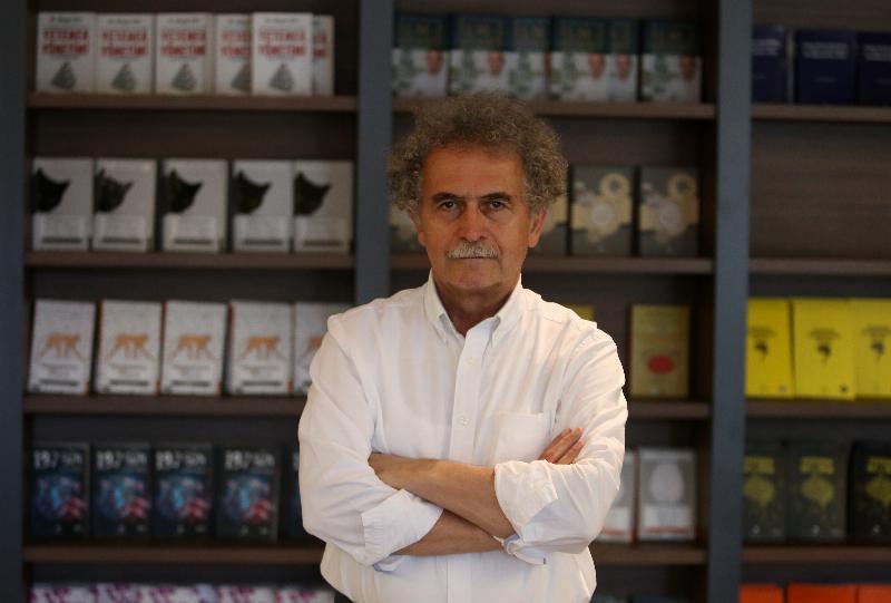 Prof. Dr. Osman Çerezci cep telefonu kullanımı konusunda uyardı!