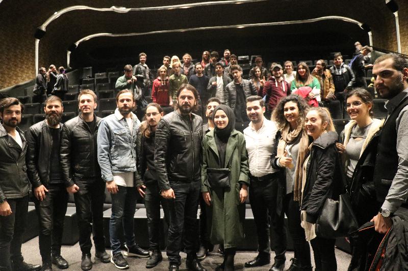 Üsküdarlı öğrenciler “Deliler” filmini oyuncularıyla seyretti