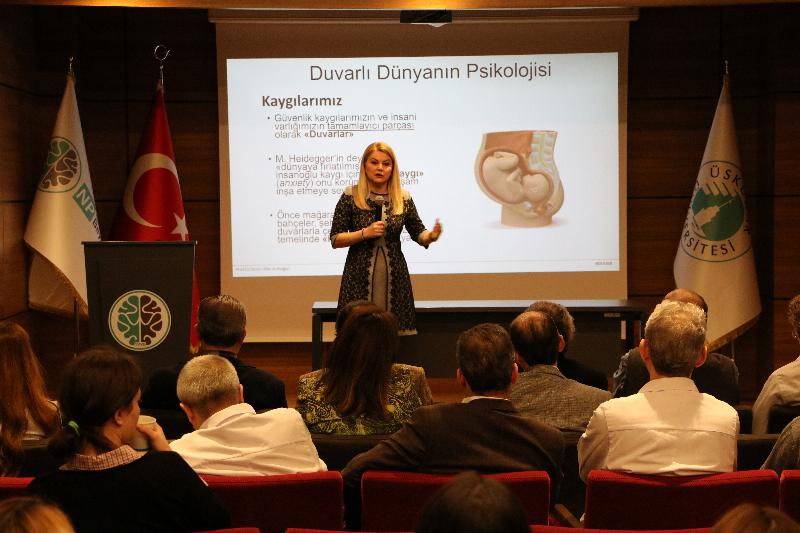 Prof. Dr. Deniz Ülke Arıboğan NPİSTANBUL Beyin Hastanesinde