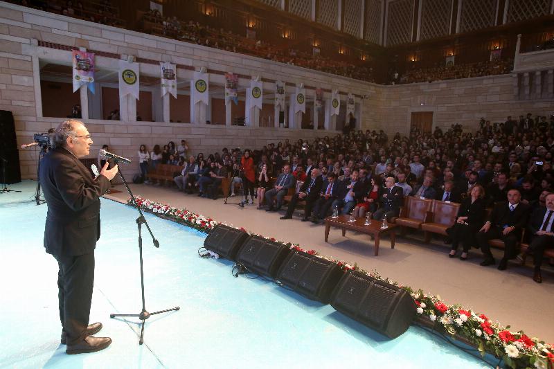 Prof. Dr. Nevzat Tarhan’a “Yılın Yazarı” Ödülü 3