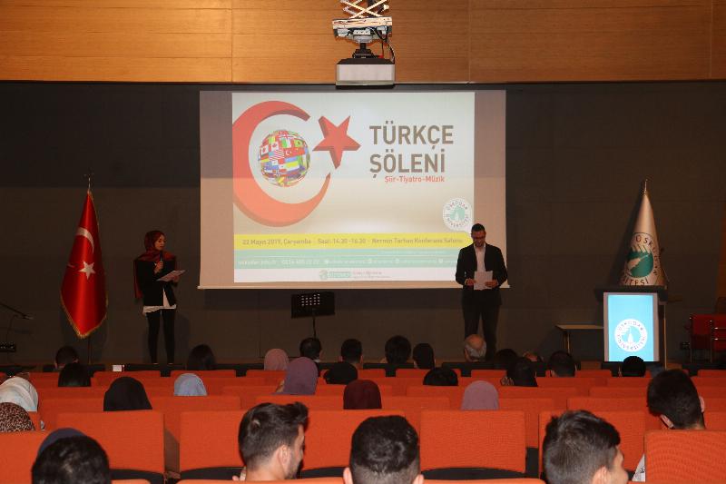 Uluslararası öğrenciler “Türkçe Şöleni” gerçekleştirdi