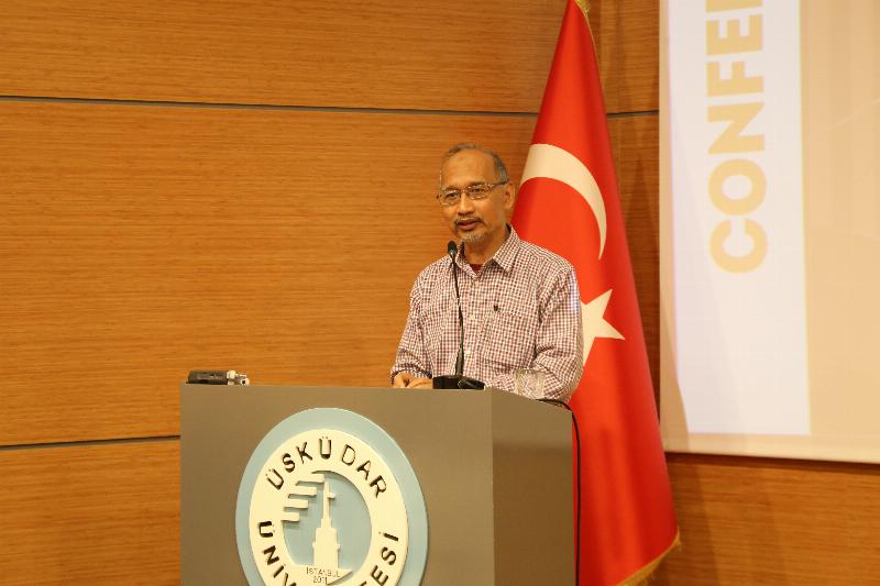 Prof. Dr. Wan Mohd Nor Wan Daud'dan konferans - Üsküdar Üni