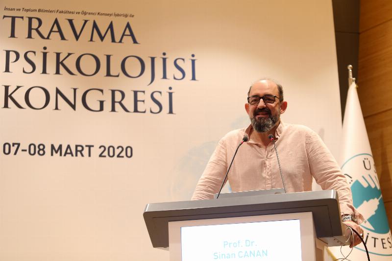 Türkiye’de ilk kez Travma Psikolojisi Kongresi düzenlendi 8