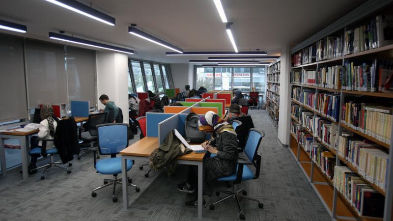 Üsküdar Üniversitesi kütüphane