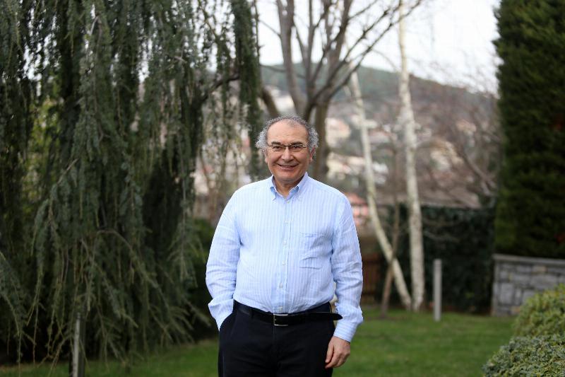 Prof. Dr. Nevzat Tarhan