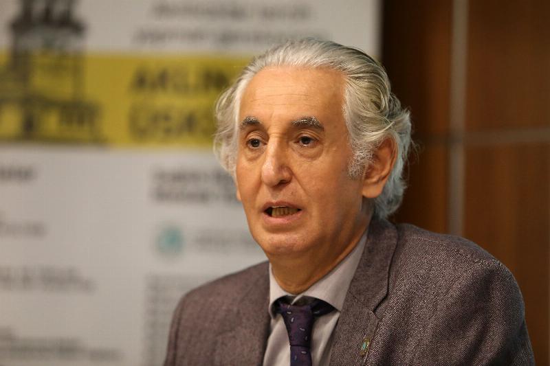 Prof. Dr. Haydar Sur: “Pandemiyle mücadelede tek silah aşılamadır” -  Üsküdar Üni