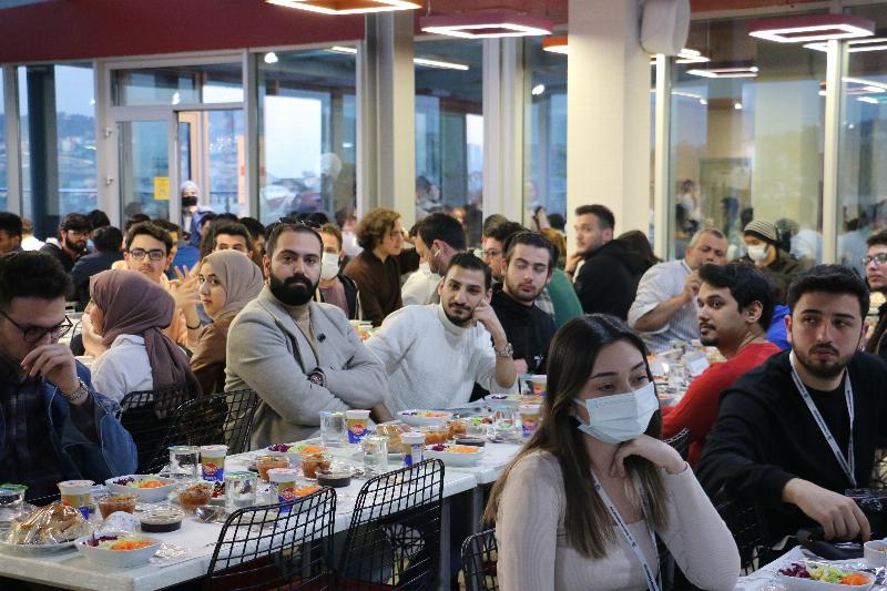 Uluslararası öğrenciler iftar yemeğinde buluştu 2