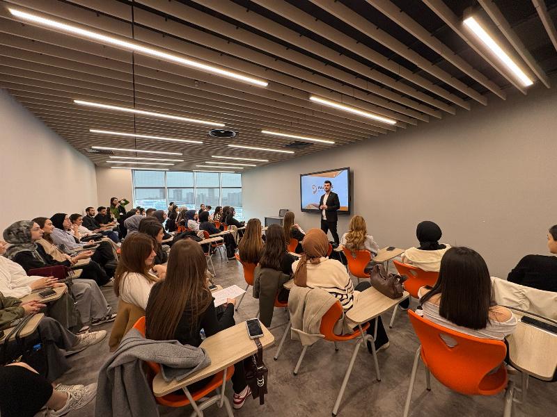 Odyoloji'de Kariyer: İşitme Cihazı Sektöründen Bakış Açısı