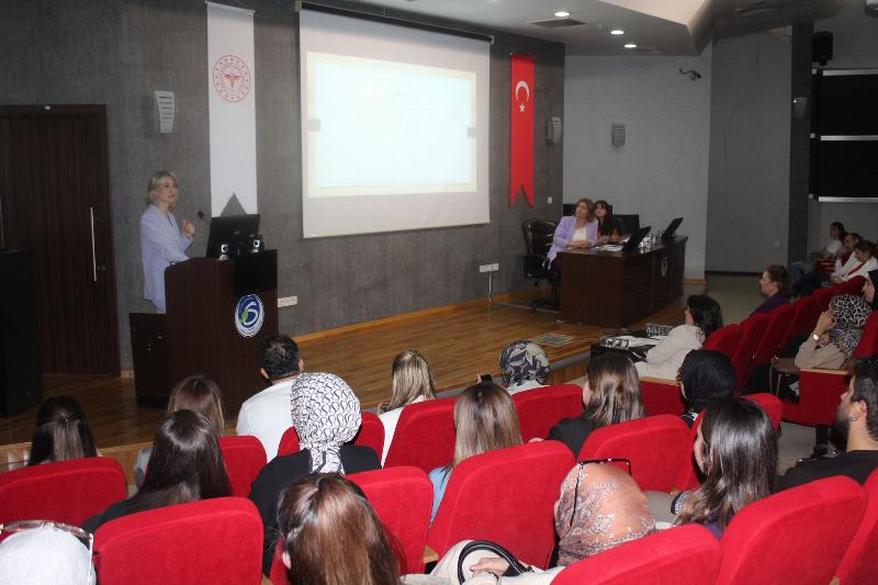 Uluslararası Yenilikçi Sağlık Uygulamaları Sempozyumu Katılımı